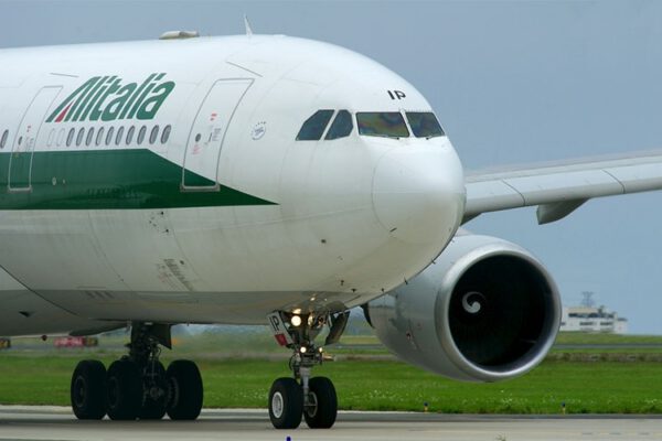 Alitalia (aggiornamento 3): pubblicato il bando per la raccolta di manifestazioni di interesse non vincolanti